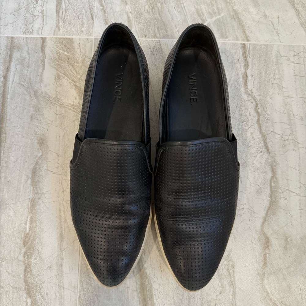 Vince Black Womens Loafers size 8